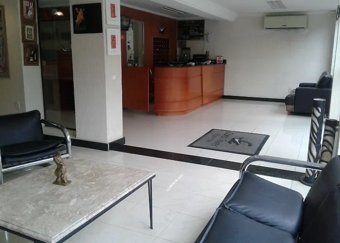 Hotel Coral Express próximo a Orla do Guaíba e Beira Rio Porto Alegre