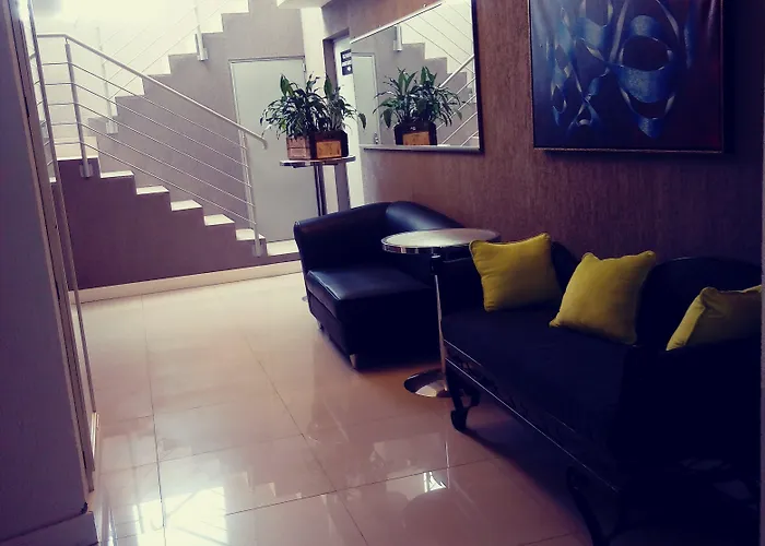 Coral Express próximo a Orla do Guaíba e Beira Rio Hotel Porto Alegre