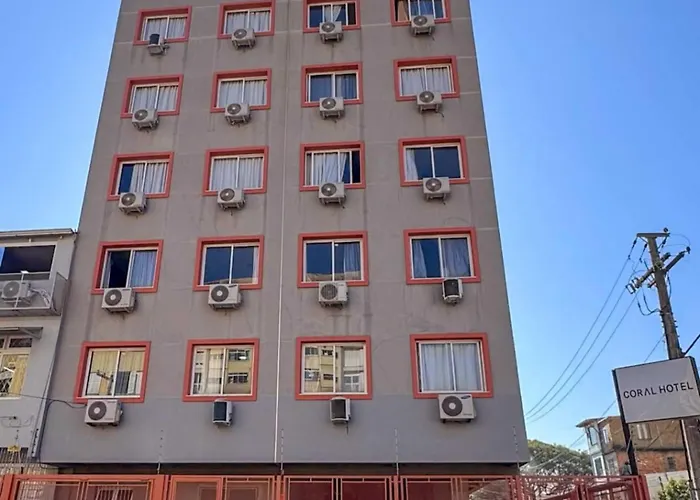 Hotel Coral Express próximo a Orla do Guaíba e Beira Rio
