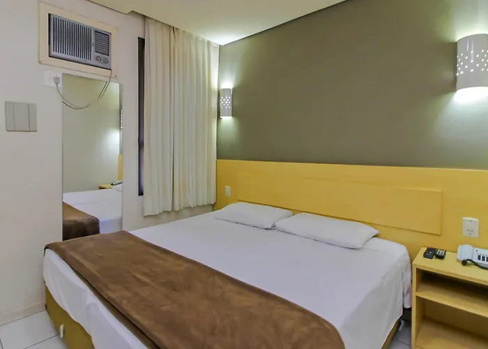 Coral Express próximo ao Barra Shopping Hotel Porto Alegre